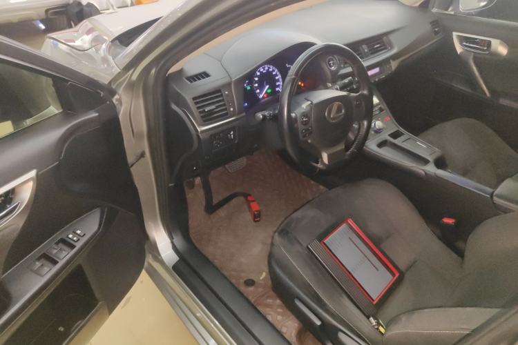 Used Lexus CT 2017 CT200h Elite Edition Solid Color China V Standard
