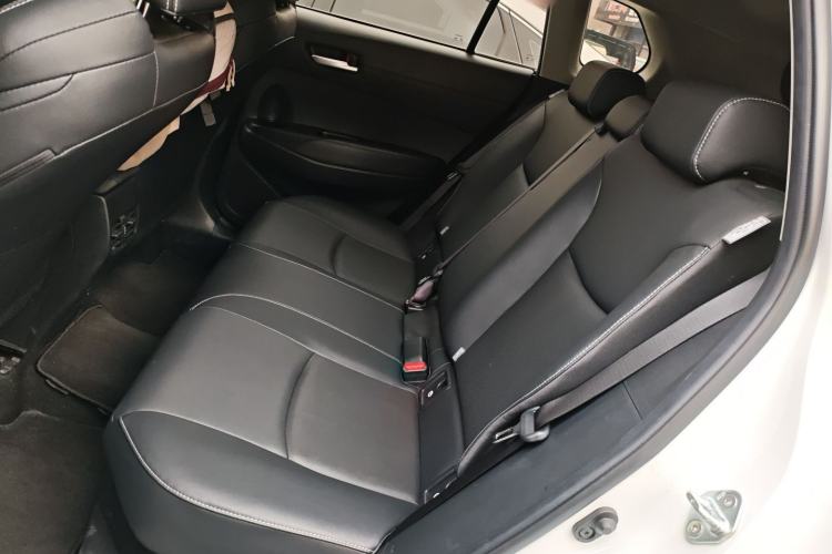 Used Toyota FRONTLANDER 2023 2.0L Smart Electric Hybrid Dual-Engine Deluxe Version
