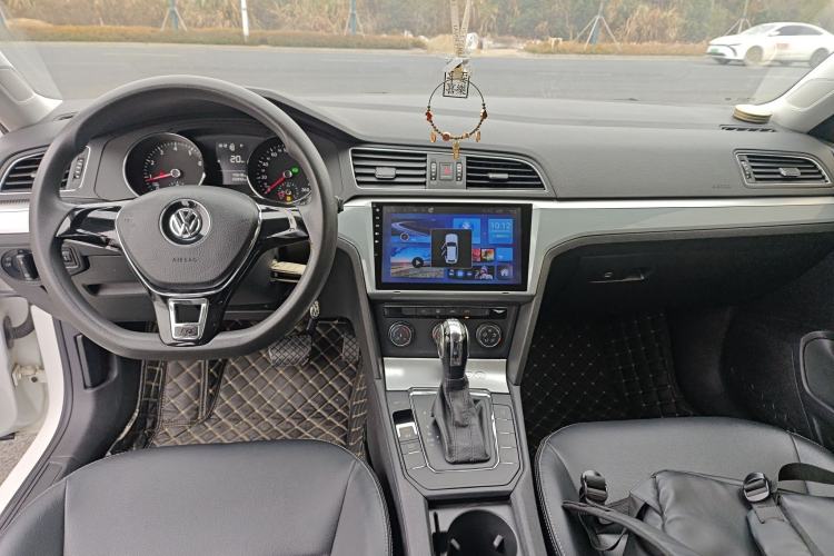 Used Volkswagen Lamando 2015 230TSI DSG Fashion Edition