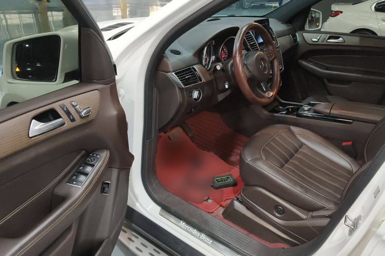 Used Mercedes-Benz GLE 2018 GLE 320 4MATIC Dynamic Edition Collector's Edition
