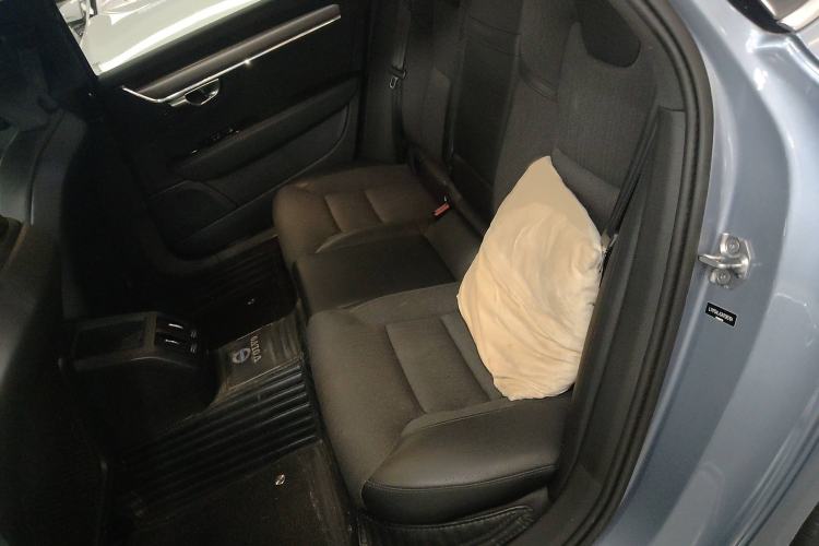 Used Volvo S90 2019 T4 Zhiyi Edition
