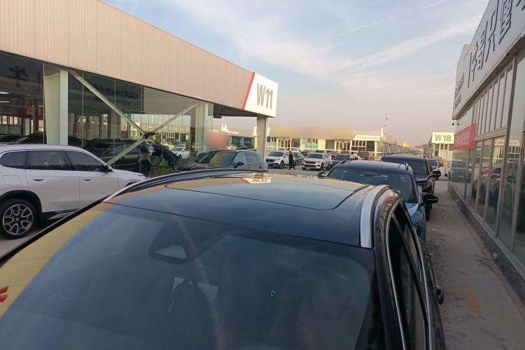 Used Volvo XC60 New Energy 2025 Plug-in Hybrid Long-Range All-Wheel Drive Smart Luxury Edition