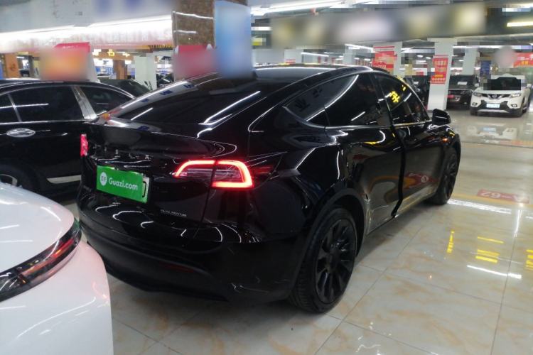 Used Tesla Model Y 2021 Long-Range All-Wheel-Drive Version 3D7
