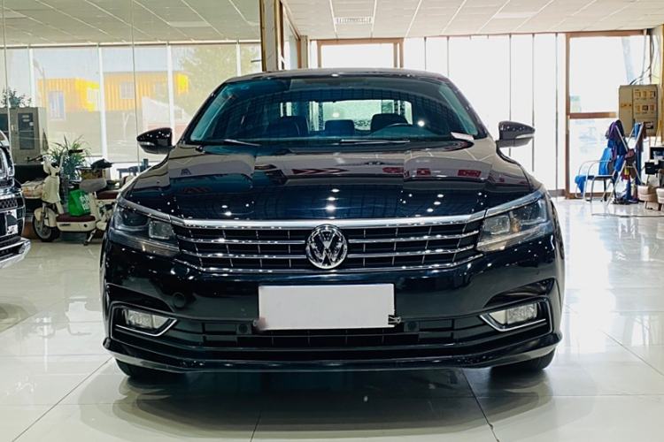 Used Volkswagen Passat 2017 330TSI DSG Luxury Edition
