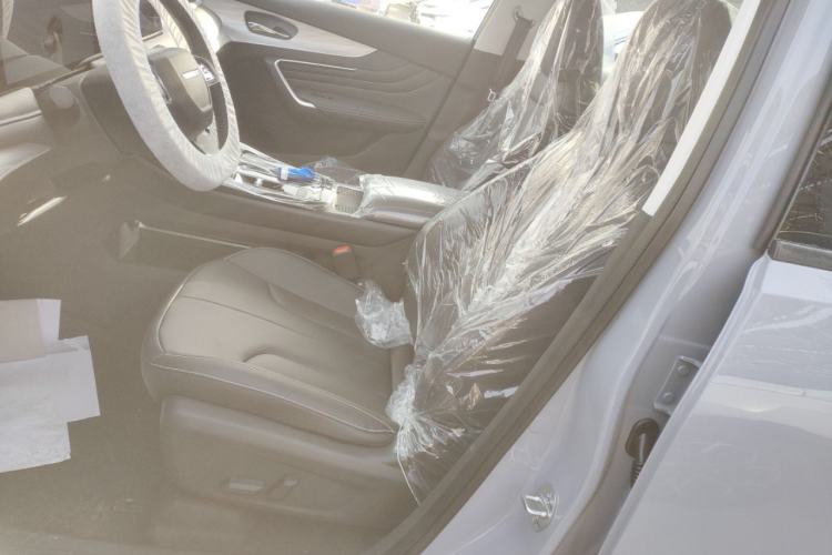 Used Venucia V DD-i 2025 Orca 150km Joyful Journey Edition
