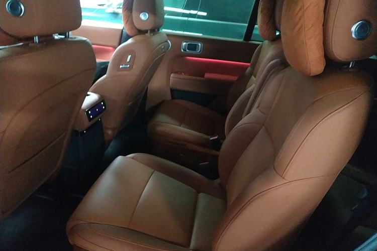 Used Li Auto L8 2025 Ultra Smart Refreshed Edition