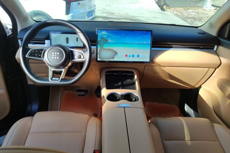 Used  E5 PLUS 2025 165 km Long-Range Version 5 Seats
