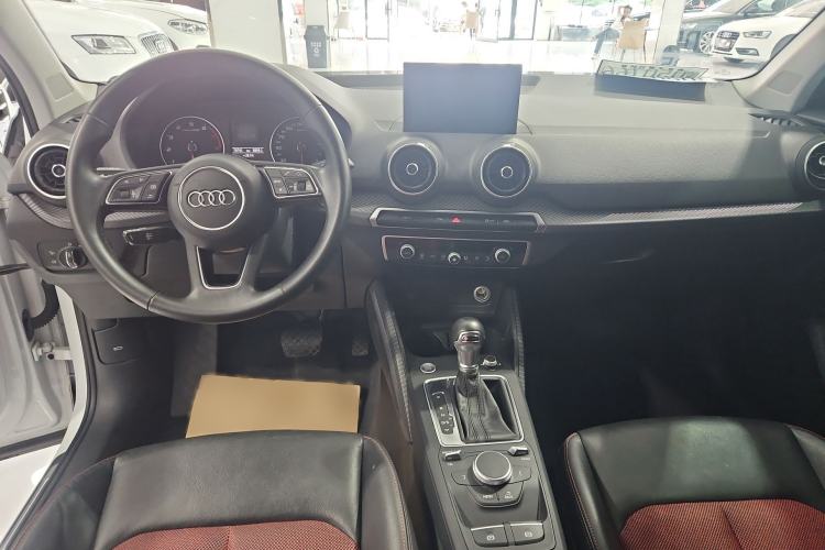 Used Audi Q2L 2020 35 TFSI Fashion Dynamic Model
