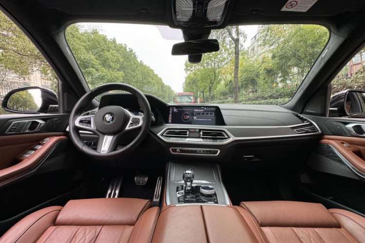 Used BMW X7 2020 xDrive40i Luxury M Sport Package

