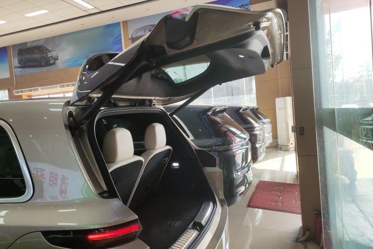 Used Li Auto L9 2024 Ultra Model
