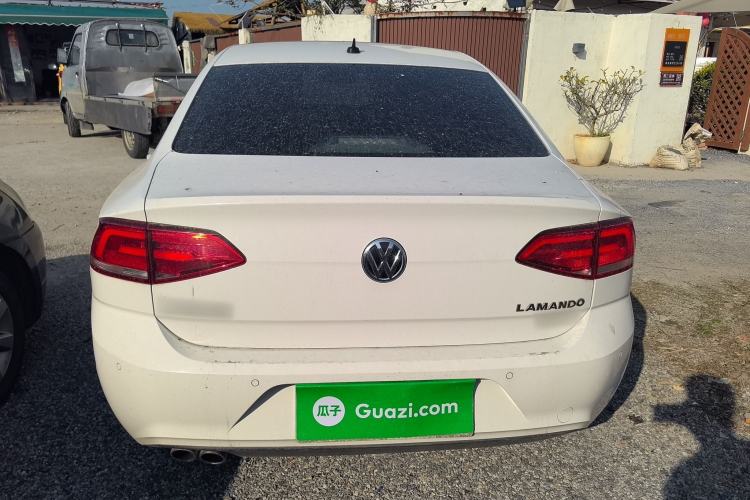 Used Volkswagen Lamando 2017 280TSI DSG Comfort Edition
