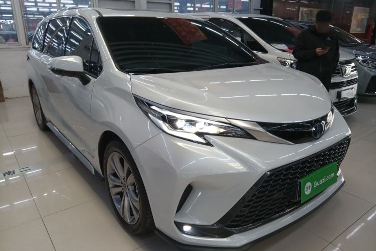 Used Toyota Granvia 2023 2.5L Hybrid Flagship VIP Edition