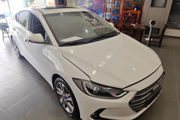 Used Hyundai Elantra 2016 1.6L Automatic ZhiXuan – Elite Version
