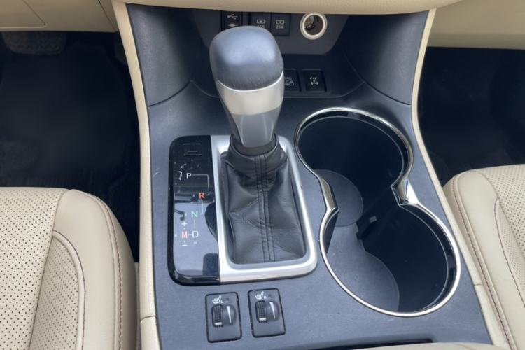 Used Toyota Highlander 2018 2.0T Four-Wheel Drive Luxury Version 7 Seats China VI Standard