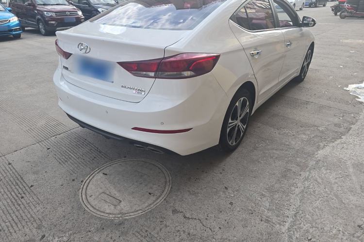 Used Hyundai Elantra 2019 1.4T Dual-Clutch Xuan Dong · Dynamic Model
