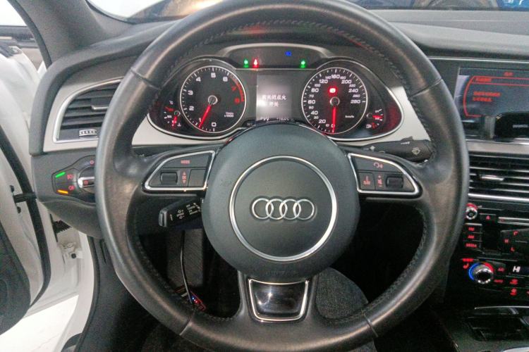 Used Audi A4L 2015 35 TFSI Automatic Comfort Model
