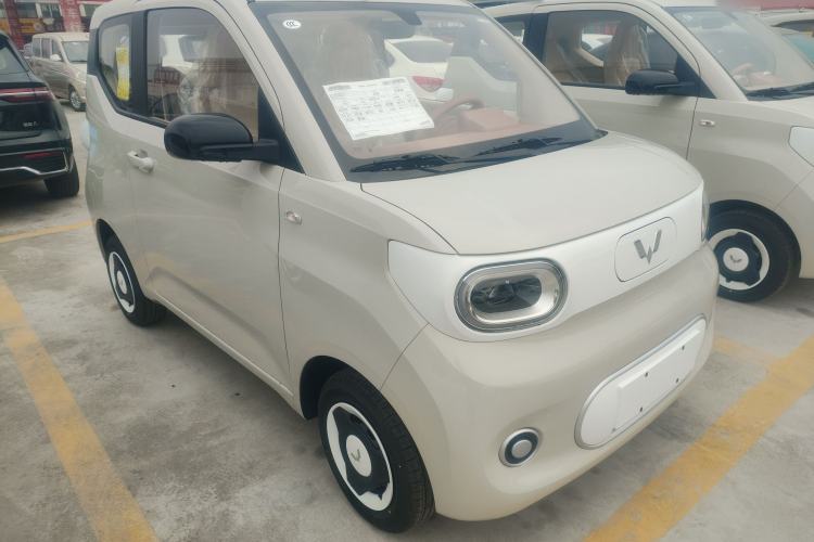 Used Wuling Hongguang MINIEV 2024 3rd Generation 215km Youth Edition
