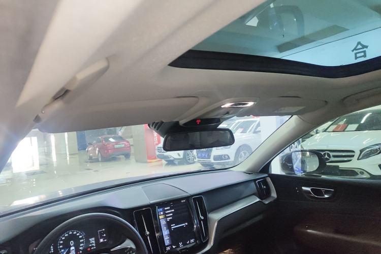 Used Volvo XC60 2019 T5 4x4 Smart Edition China VI Standard