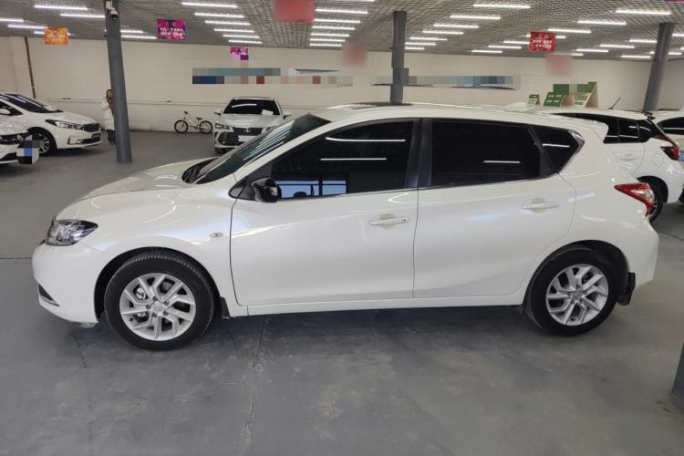 Used Nissan Tiida 2021 1.6L CVT Cool Edition
