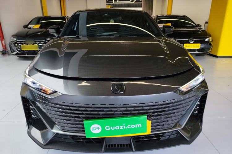 Used Changan UNI-V 2023 1.5T Prestige Model