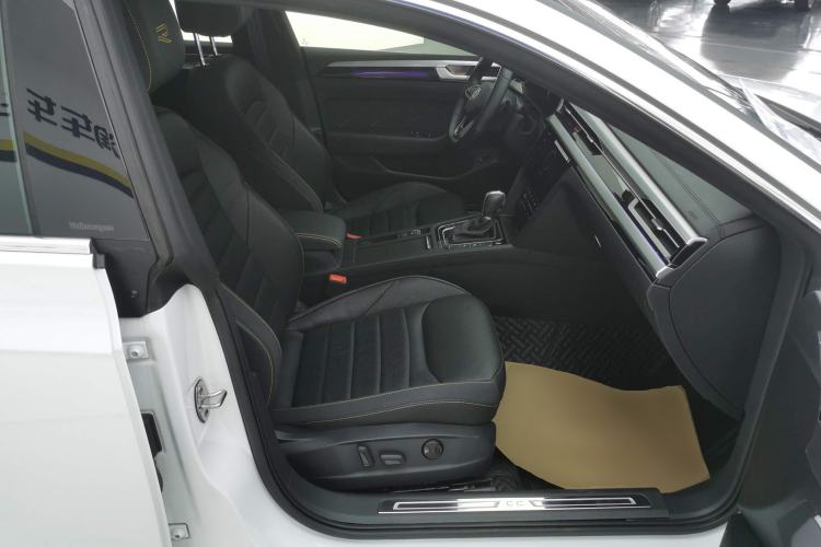 Used Volkswagen FAW-Volkswagen CC 2024 380TSI Striking Edition
