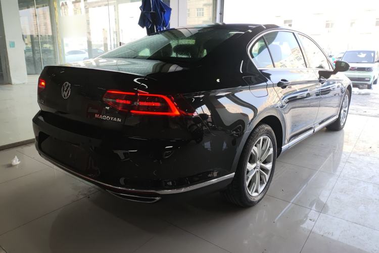 Used Volkswagen Magotan 2017 330TSI DSG Luxury Model
