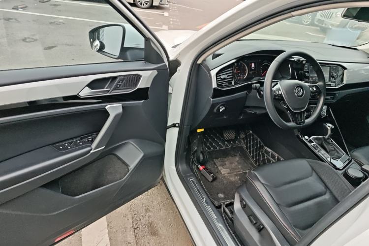 Used Volkswagen Tayron 2019 330TSI Two-Wheel-Drive Luxury Version China V Emission Standard