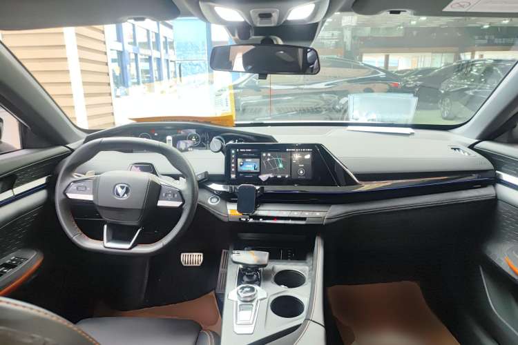 Used Changan UNI-V 2022 1.5T Sport Edition
