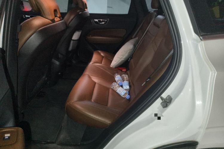 Used Volvo XC60 2019 T5 4x4 Smart Edition China V Standard