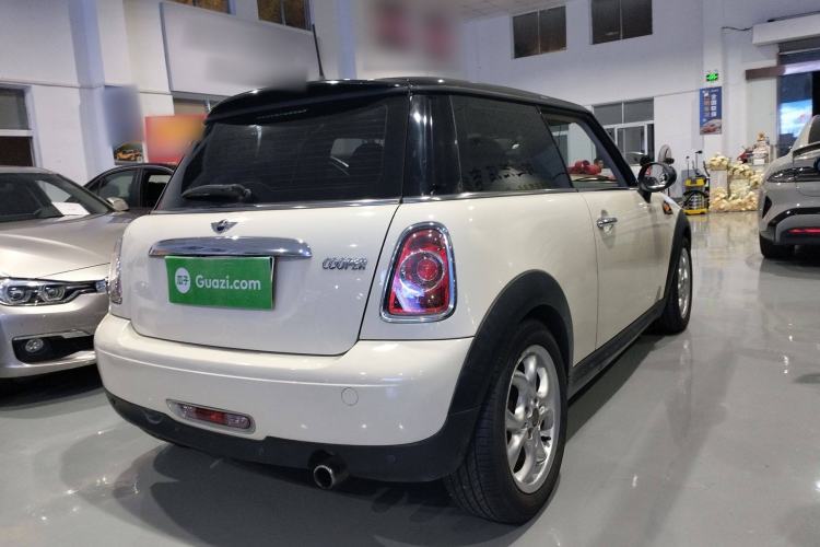 Used  MINI 2011 1.6L COOPER Fun
