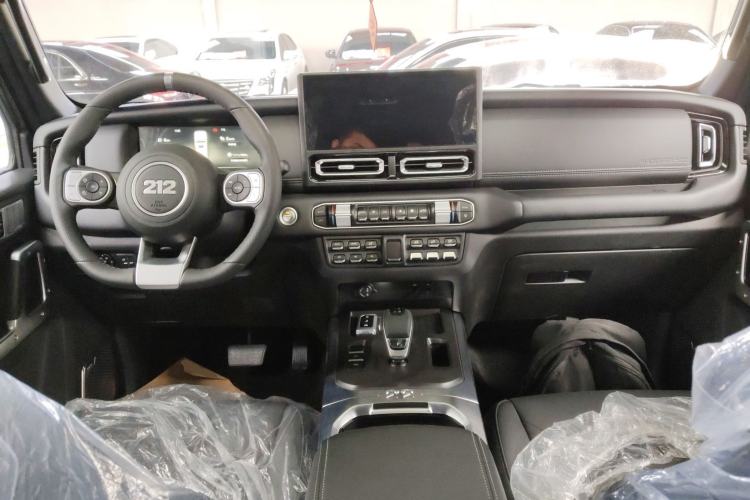 Used  T01 2024 2.0T Explorer
