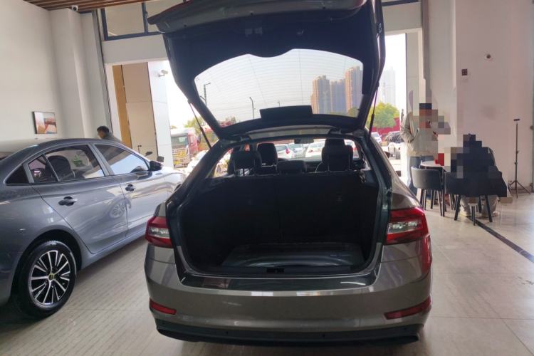 Used Skoda Octavia 2019 1.5L Automatic SmartDrive Comfort Edition China VI Standard
