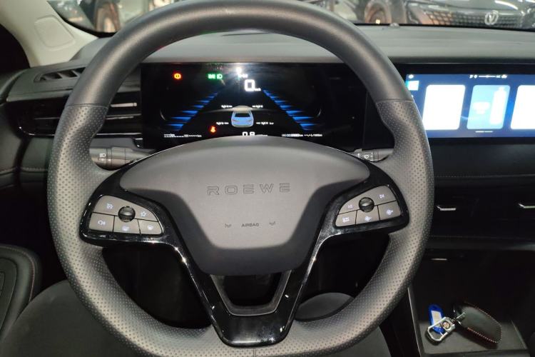 Used Roewe i5 2023 1.5L Manual Comfort Edition