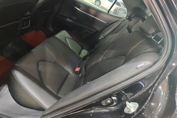 Used Toyota Camry 2021 2.0G Luxury Edition