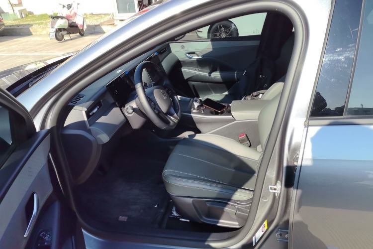 Used BYD Qin PLUS 2025 DM-i Smart Drive 55KM Leading Model
