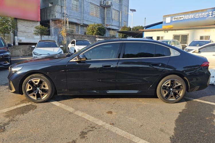 Used BMW 5 Series 2024 525Li Luxury Package
