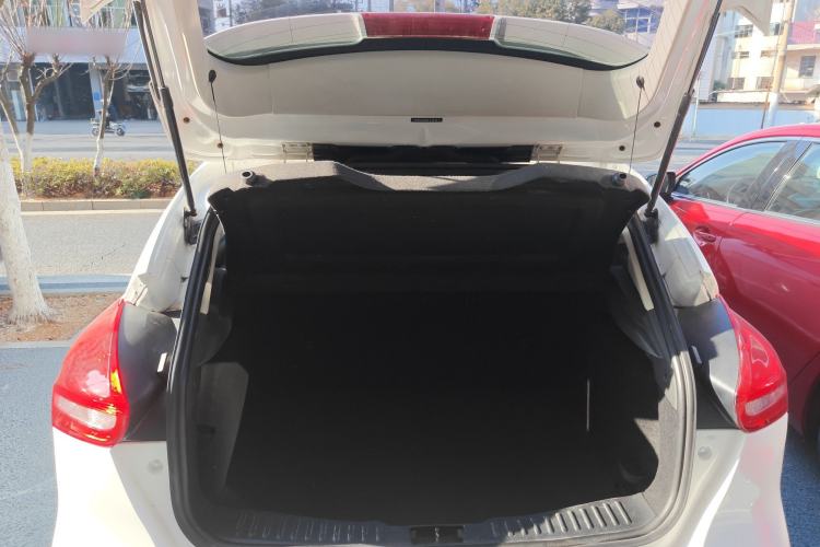 Used Ford Focus 2015 Hatchback 1.6L Automatic Comfort Model
