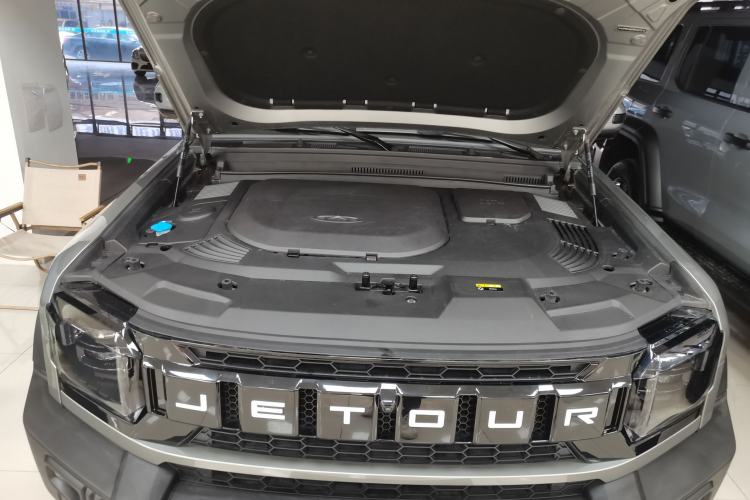 Used JETOUR Traveler 2023 2.0T All-Wheel Drive CrossPRO+
