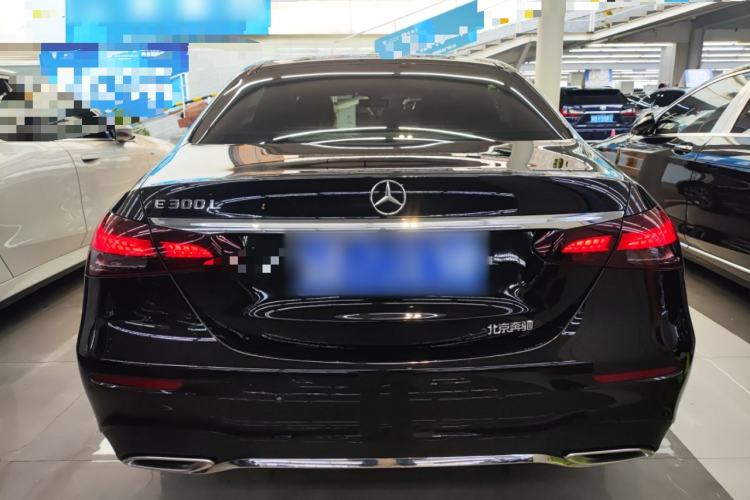 Used Mercedes-Benz E-Class 2022 Revised Version E 300 L Sporty and Stylish Edition
