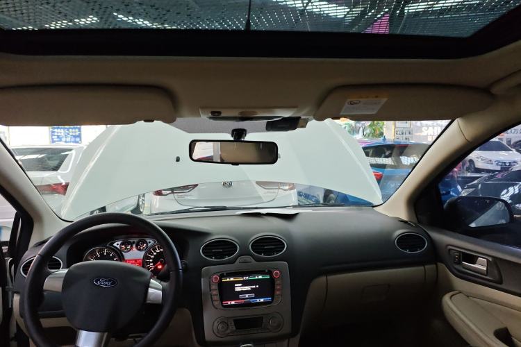 Used Ford Focus 2013 Hatchback Classic 1.8L Automatic Fashion Edition
