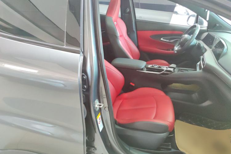 Used Changan UNI-T 2020 1.5T Prestige Version
