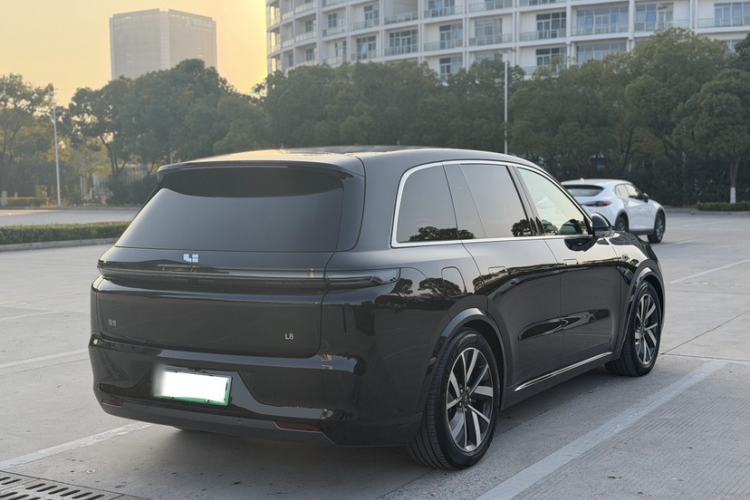 Used Li Auto L8 2023 Pro Model
