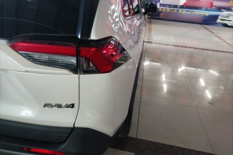 Used Toyota RAV4 2020 2.0L CVT Two-Wheel Drive Fashion Edition