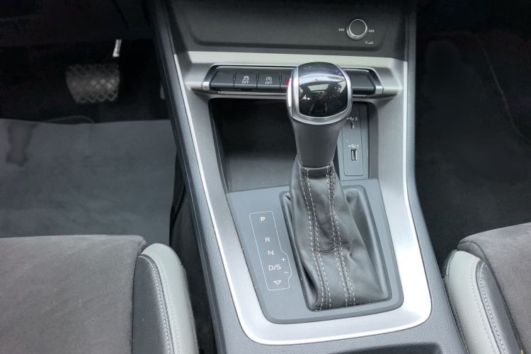 Used Audi Q3 2019 35 TFSI Advanced Dynamic Edition
