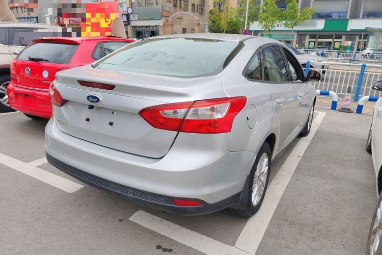 Used Ford Focus 2012 Sedan 1.6L Automatic Comfort Model

