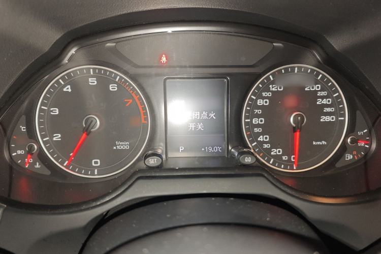 Used Audi Q5 2015 40 TFSI Technology Edition
