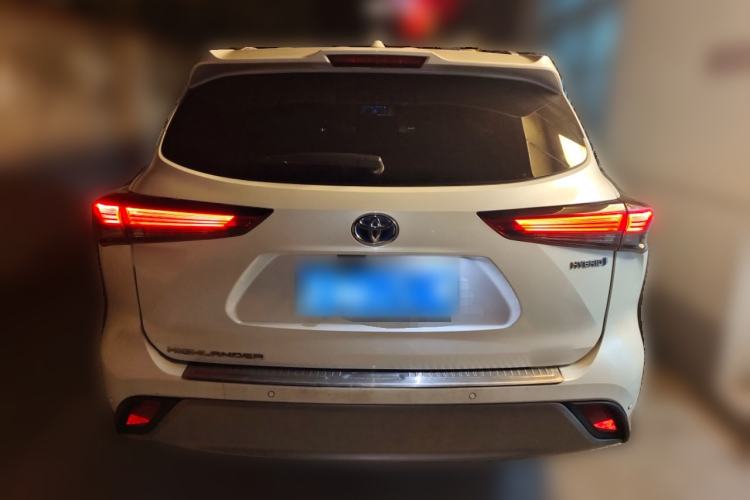 Used Toyota Highlander 2022 Dual-Engine 2.5L Four-Wheel Drive Prestige Version 7 Seats
