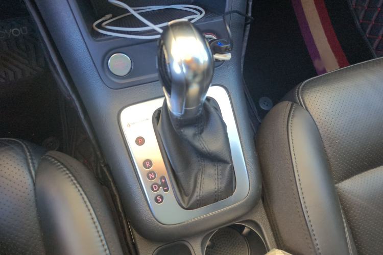 Used Volkswagen Tiguan 2015 1.8TSI Automatic All-Wheel-Drive Luxury Model
