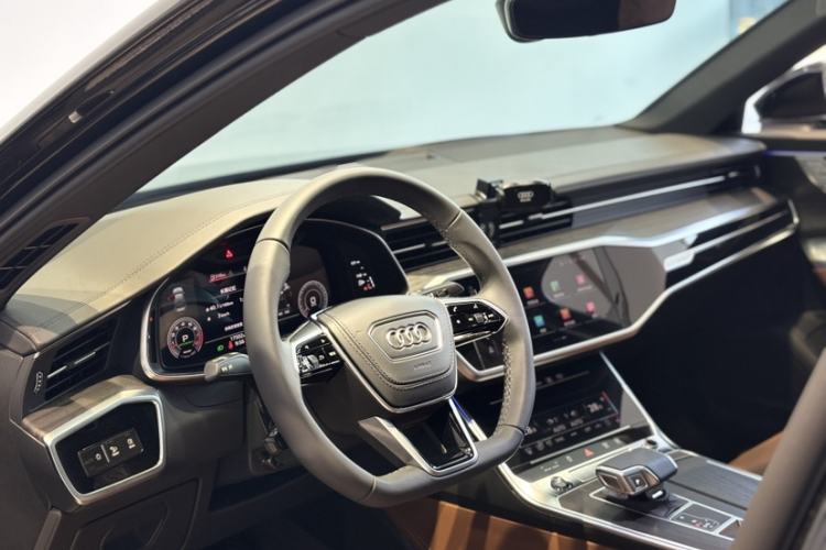 Used Audi A6L 2024 55 TFSI quattro Prestige Dynamic Edition
