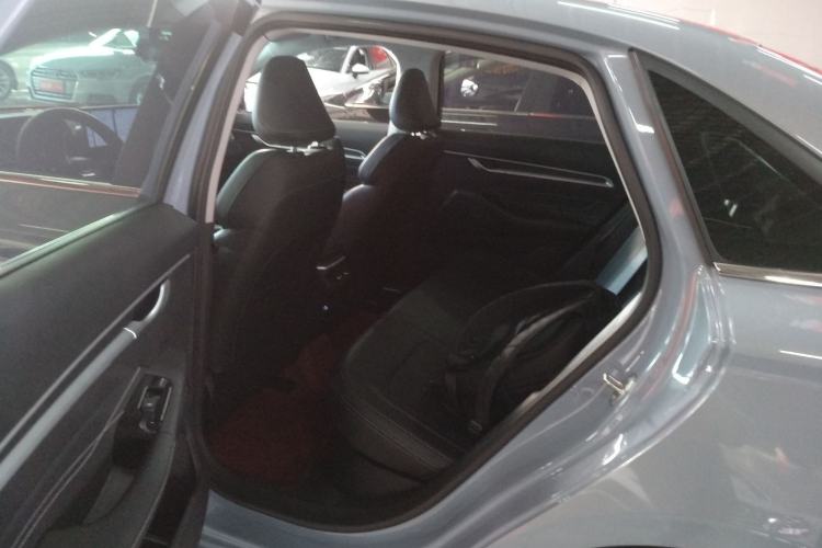 Used Geely Auto Emgrand 2025 4th Generation 1.5L CVT Longteng Edition
